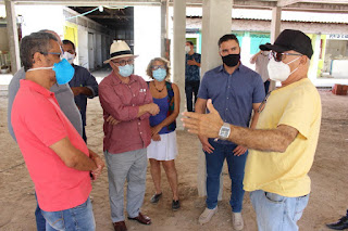 Equipe da SDR realiza visita técnica às obras do Mercado Municipal e Empório da Agricultura Familiar em Juazeiro