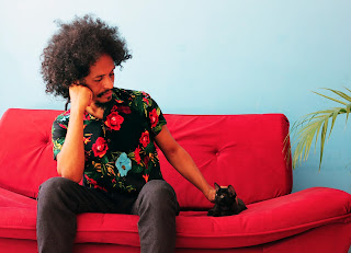 Com músicas que versam sobre a solidão, afeto e questões sociais, banda Tio Zé Bá se prepara para lançar novo EP
