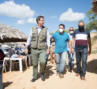 Ilha de Rarrá: Em companhia do Prefeito Municipal, o Ministro do Turismo e representantes da EMBRATUR realizam visita e desembarcam no ponto turístico gloriense