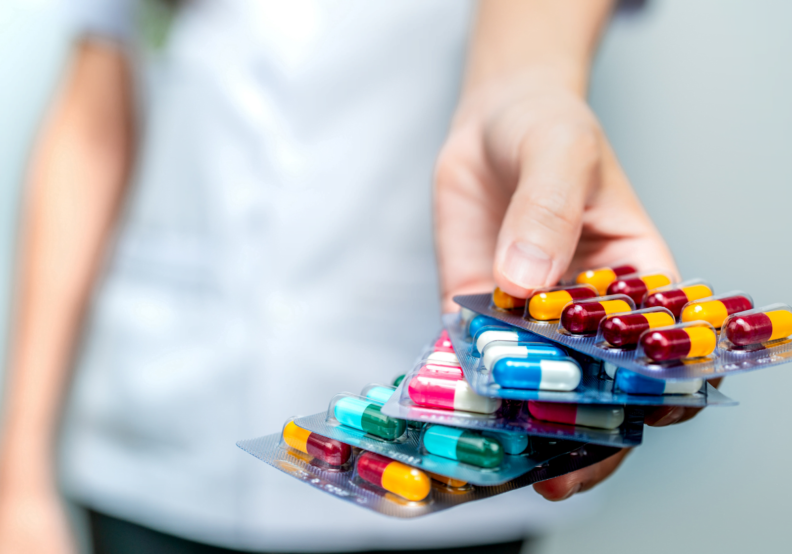 Falta de medicamentos do Ministério da Saúde continua afetando baianos