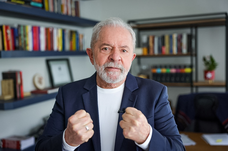  Tá na Internet: LULA (Por Gustavo Conde)