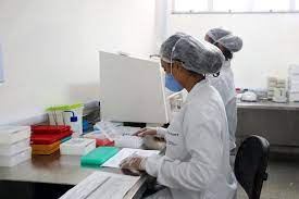 Lacen registra aumento de 234% no número de casos positivos de Covid na Bahia?