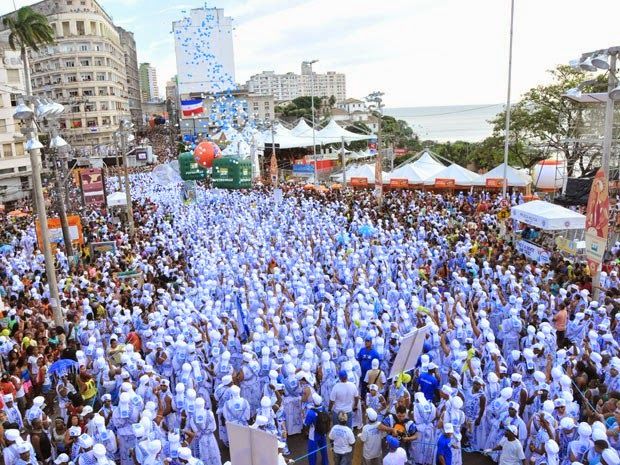 Decreto proíbe festas de rua até 02 de março e mantém limite de público para eventos em toda a Bahia