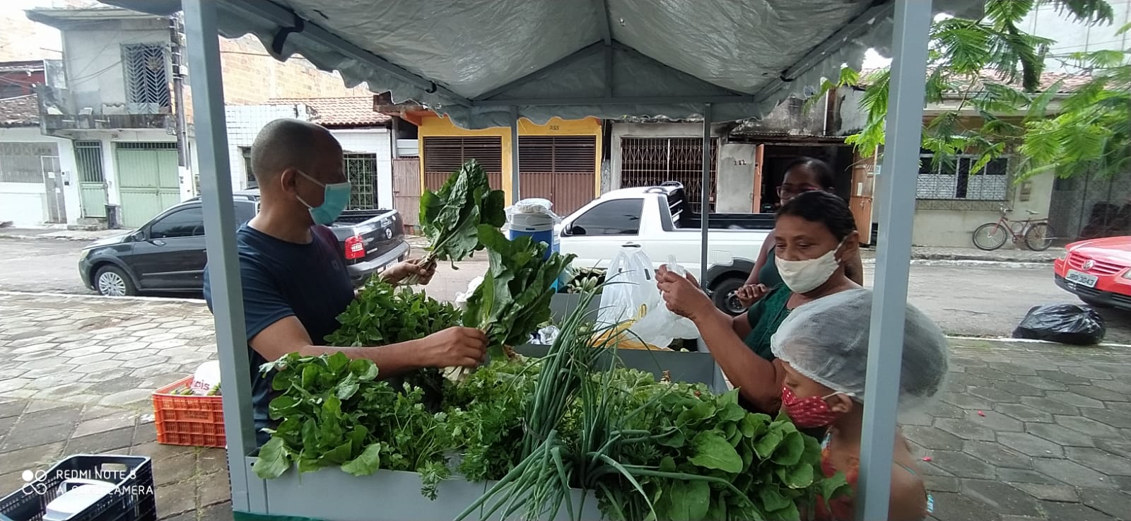 Mulheres associadas iniciam feira da agricultura familiar em Valença