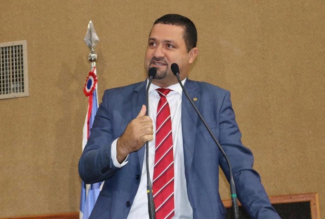 Líder do PT na Alba, deputado Osni Cardoso comemora decisão do partido em ter candidatura própria