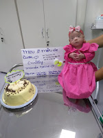 Equipe médica organiza festa para comemorar alta de 