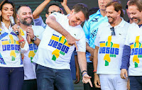 Bolsonaro, o bezerro de ouro dos evangélicos