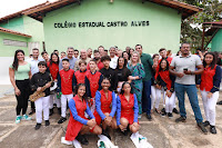 Governo do Estado entrega escola e mercado em Novo Horizonte e autoriza obras em Macaúbas