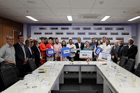 Governador recebe prefeito de Maraú para debater iniciativas e obras para a cidade