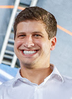 João Campos dispara na frente e redesenha o tabuleiro político de Pernambuco