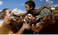 Lula afirma que faltam no Brasil mais políticos que chorem.