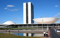 IR e o dia em que Brasília decidiu entre gritos e votos