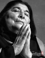 MERCEDES SOSA: VAI COM DEUS, SENHORA DA ÉTICA E DA LIBERDADE DE UMA GERAÇÃO
