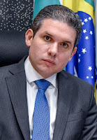 Motta entrega relatoria a Derrite e tenta usar governo Lula como trampolim da direita