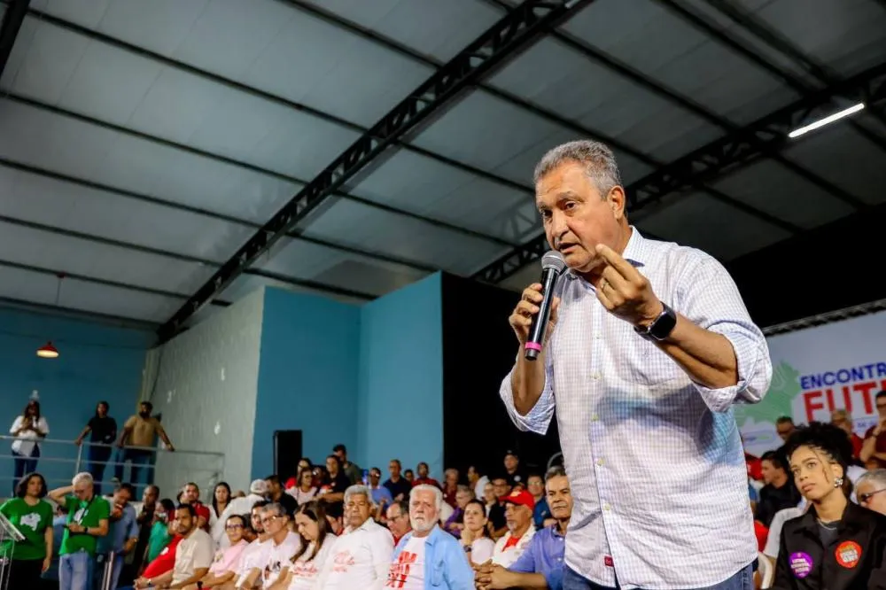 Rui Costa detona ACM Neto e diz que ele “tá meio perdido, não sabe pra onde vai”