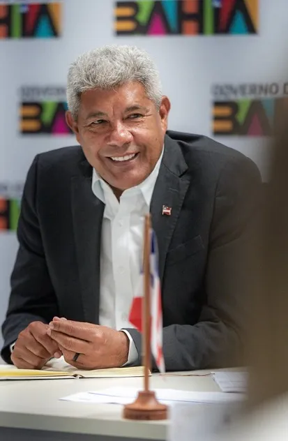 Jerônimo dispara e deixa rivais na poeira