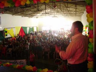 Raimundo Caires mostra força política e Geddel se surpreende.