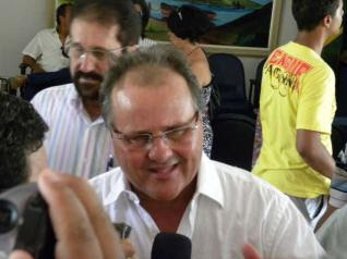 Geddel prestigia Ex. Prefeito Raimundo Caires.