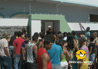 Liberação dos corpos da residência para o IML local.