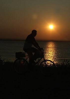 PÔR DO SOL. (JOÃO MARCOS)