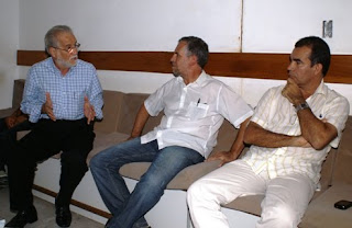 Emiliano José volta a Coité e reafirma compromisso com Hospital Regional.