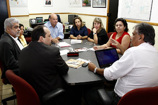 Rangel e Anilton lutam pela construção de casas populares em Paulo Afonso.