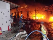 Restaurante Karranca em Canindé/SE pega fogo.