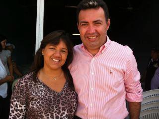 Pastor Heleno e Rosa Maria comemoram acordo para eleições em Canindé.