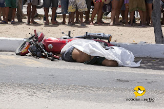 Homem é morto a tiros no Bairro Tancredo Neves.