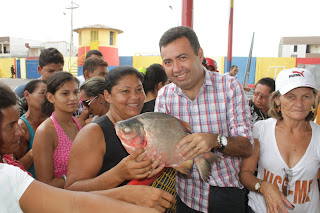 Prefeitura de Canindé distribui peixes 25 mil quilos são entregues à população.