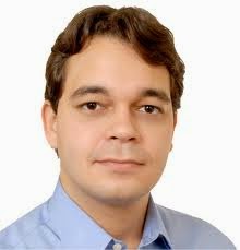 Prefeito Lourival Simões divulga nota de esclarecimento sobre pagamento do reajuste dos professores.