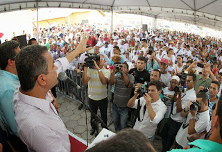 No extremo sul da Bahia, Rui destaca parceria com o governo federal.