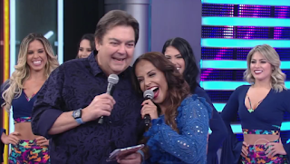 Carla Cristina lança nova música de trabalho no Faustão.