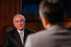 O Brasil está em um ponto morto da história. E nada se sabe do futuro.