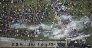Tá na internet: Bombas sociais.