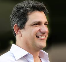 PT de Sergipe quer Rogério Carvalho candidato ao Governo do estado.