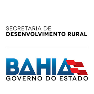 Governo do Estado entrega tratores para agricultores familiares de Euclides da Cunha.