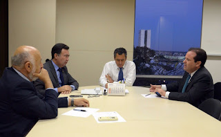 Heleno Silva e André Moura cobram do governo agilidade na solução das dividas dos produtores rurais.
