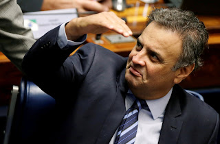 STF adia decisão sobre prisão de Aécio. (Por Ricardo Kotscho)