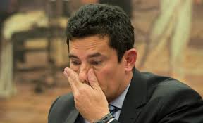 O BARRACO RUIU, MORO (II) (Por Francisco Costa)