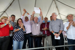 Governo autoriza recuperação de rodovias e entrega equipamentos em Biritinga.