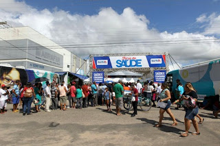 Feira de Saúde e Cidadania supera meta e faz mais de seis mil atendimentos em Teixeira de Freitas.