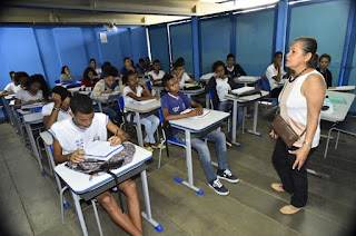 Estado pagará licença prêmio em pecúnia para dois mil professores no mês de dezembro.