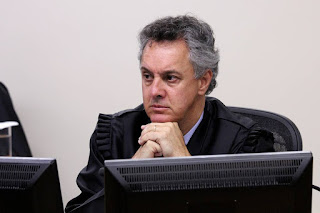 Voto do Relator manda às favas o direito e a prova. (Por LEONARDO ISAAC YAROCHEWSKY)