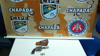 PM captura dupla que ameaçava moradores na zona rural de Iraquara.