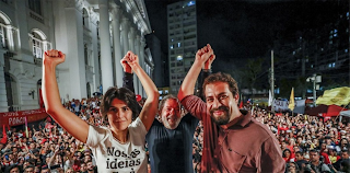O povo mandou avisar, se mexerem com Lula o Brasil vai parar.