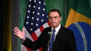 Brazil: pega fogo, cabaré