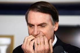 Bolsonaro vai a Vitória da Conquista de penetra