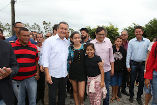 Em Nordestina, Rui entrega obras de abastecimento de água e assina convênios do Bahia Produtiva