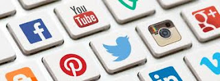 O golpe vem pelo Twitter, Facebook e Whatsapp